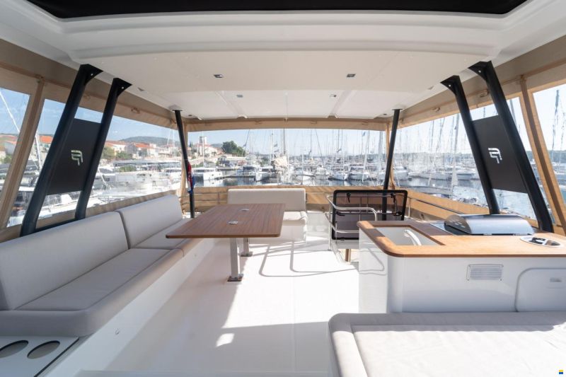 Fountaine Pajot MY 6