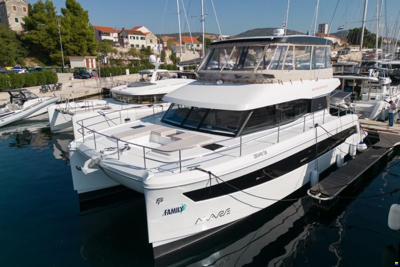 Fountaine Pajot MY 6