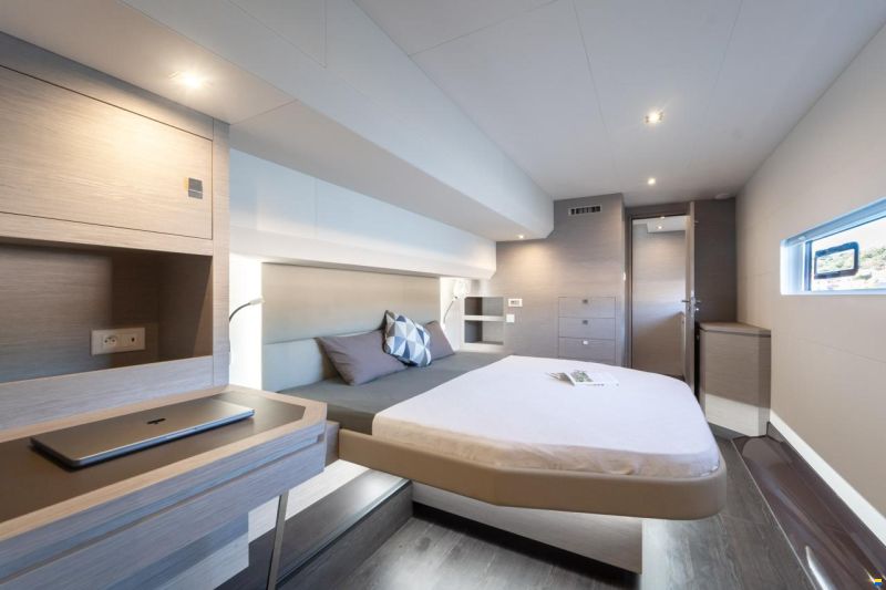 Fountaine Pajot MY 6