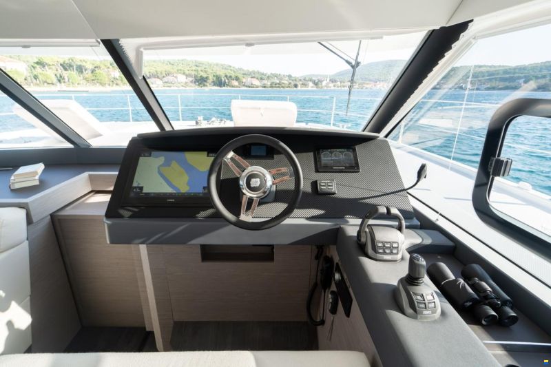 Fountaine Pajot MY 6