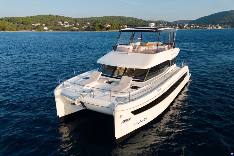 Fountaine Pajot MY 6