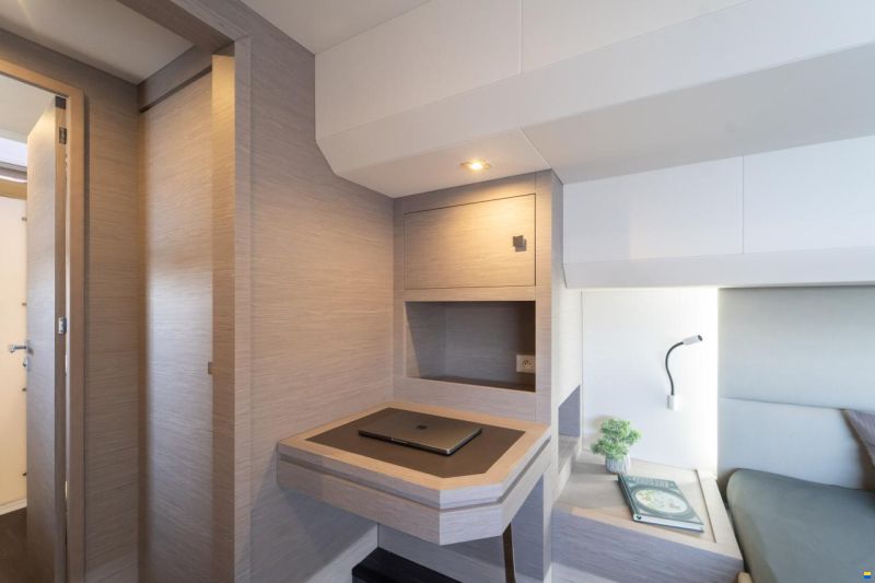 Fountaine Pajot MY 6