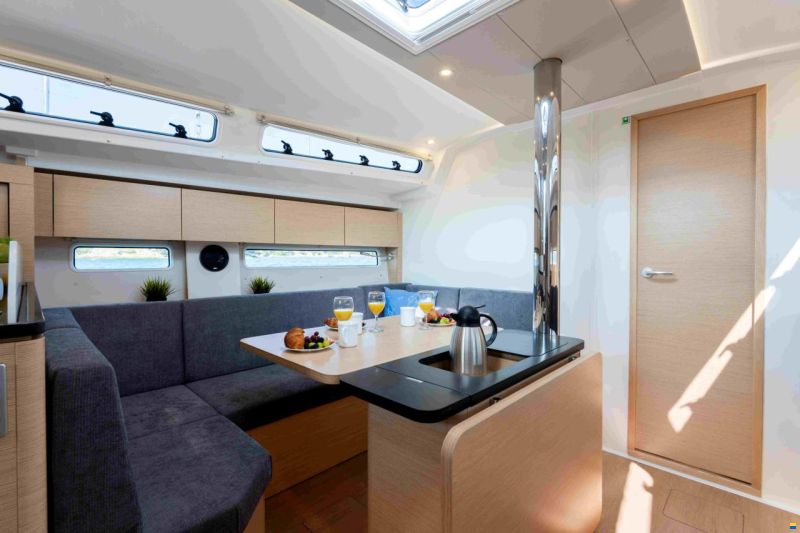 Hanse 410