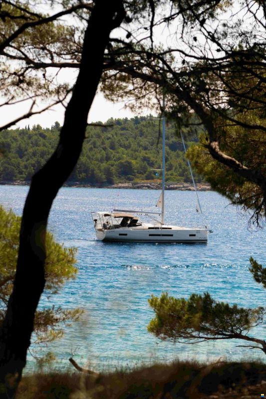Hanse 410