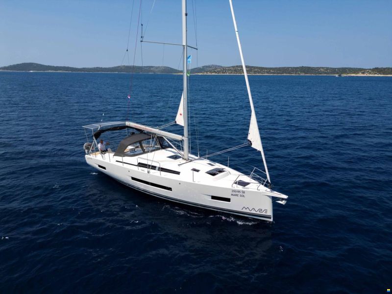 Hanse 410