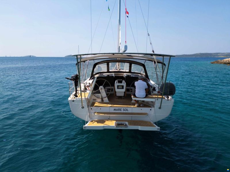 Hanse 410