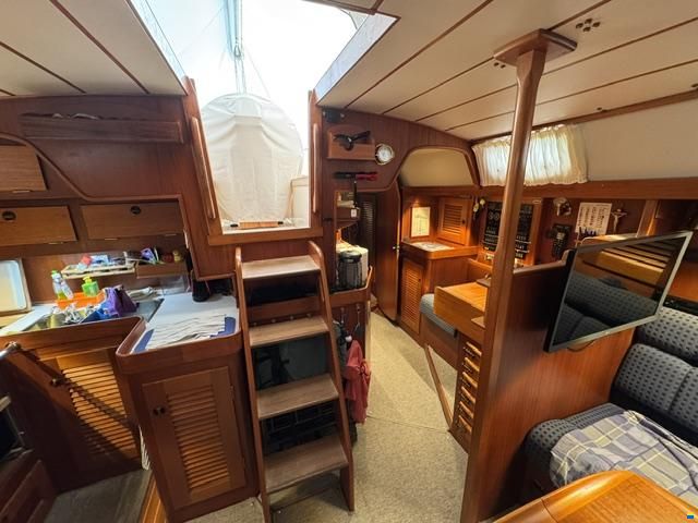 Hallberg-Rassy 45