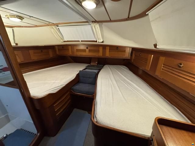 Hallberg-Rassy 45