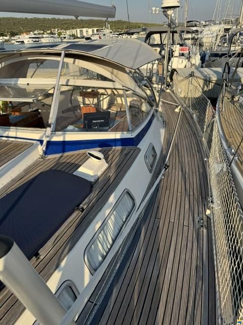 Hallberg-Rassy 45