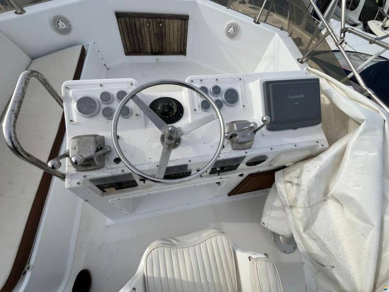 Hatteras 43