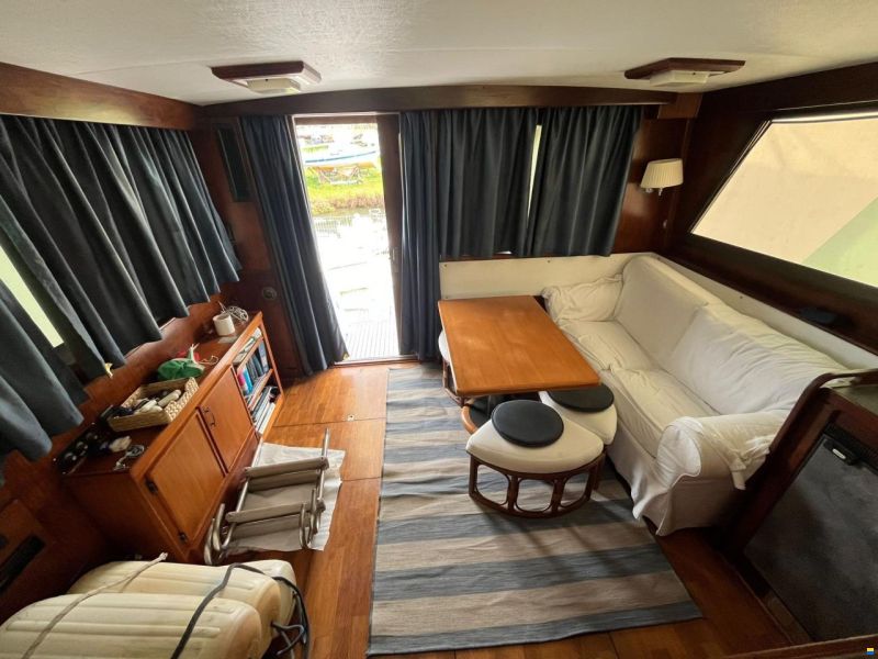 Hatteras 43