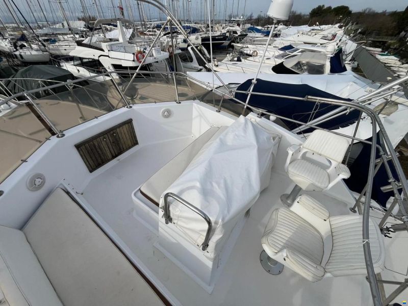 Hatteras 43