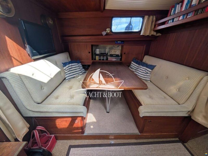Nauticat 33