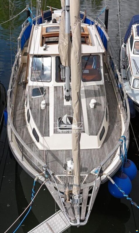 Nauticat 33