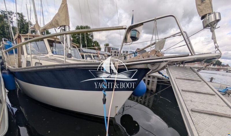 Nauticat 33