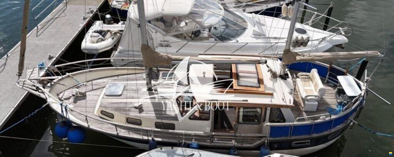 Nauticat 33