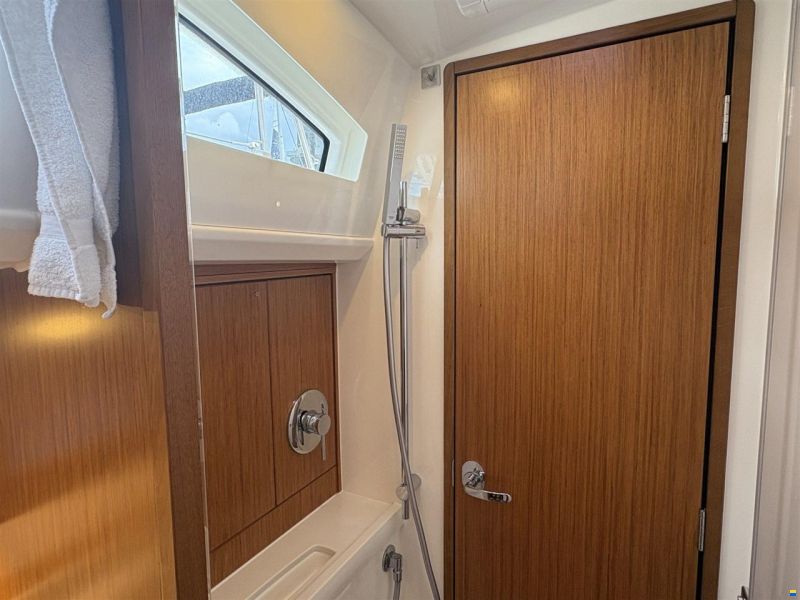 Bavaria 42 Vision