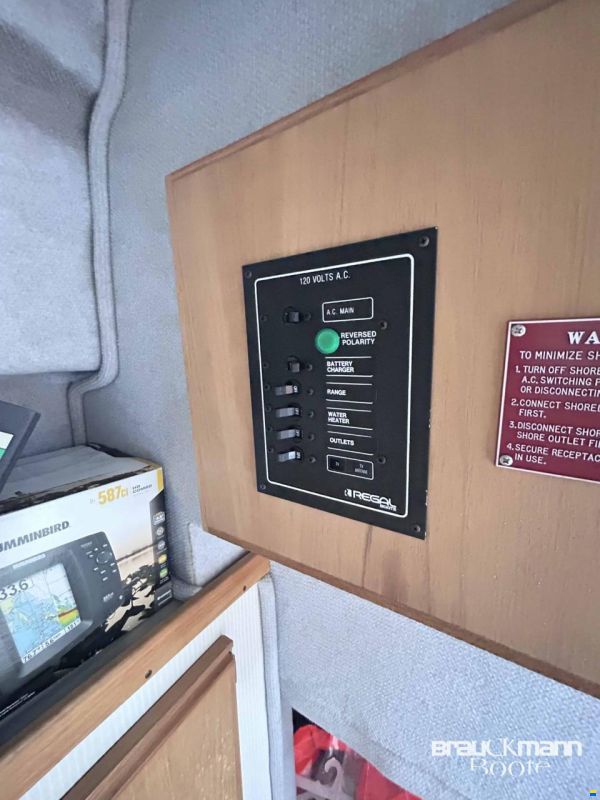 Regal Ambassador 255 XL