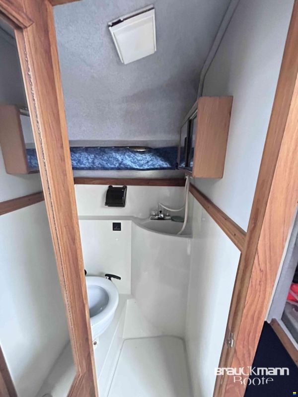 Regal Ambassador 255 XL