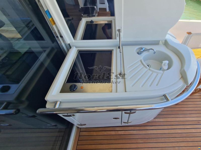 Azimut 62S