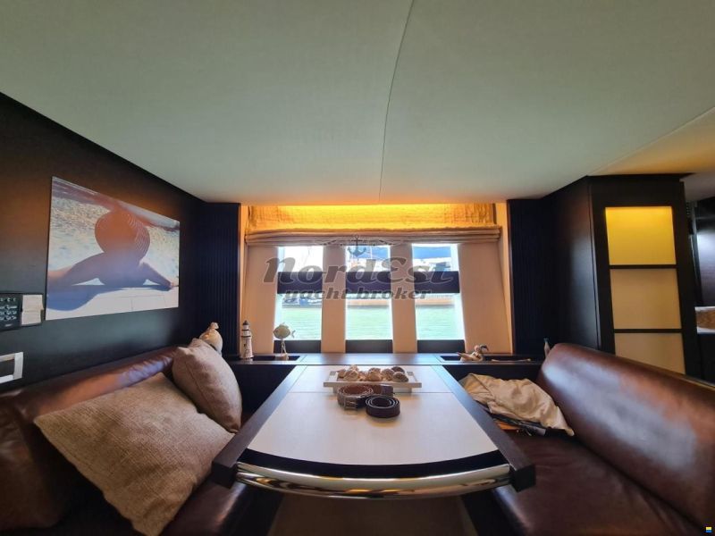 Azimut 62S