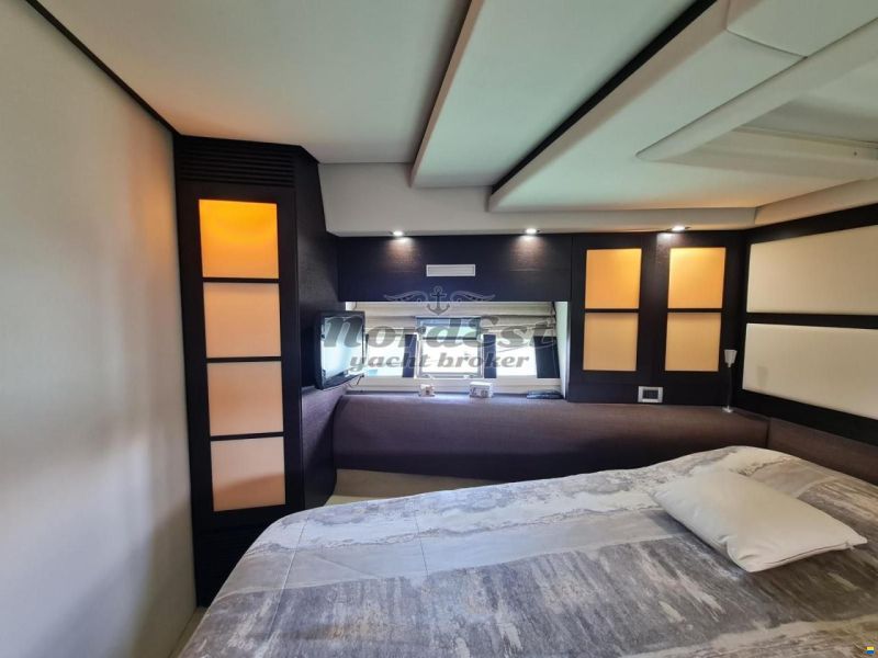 Azimut 62S