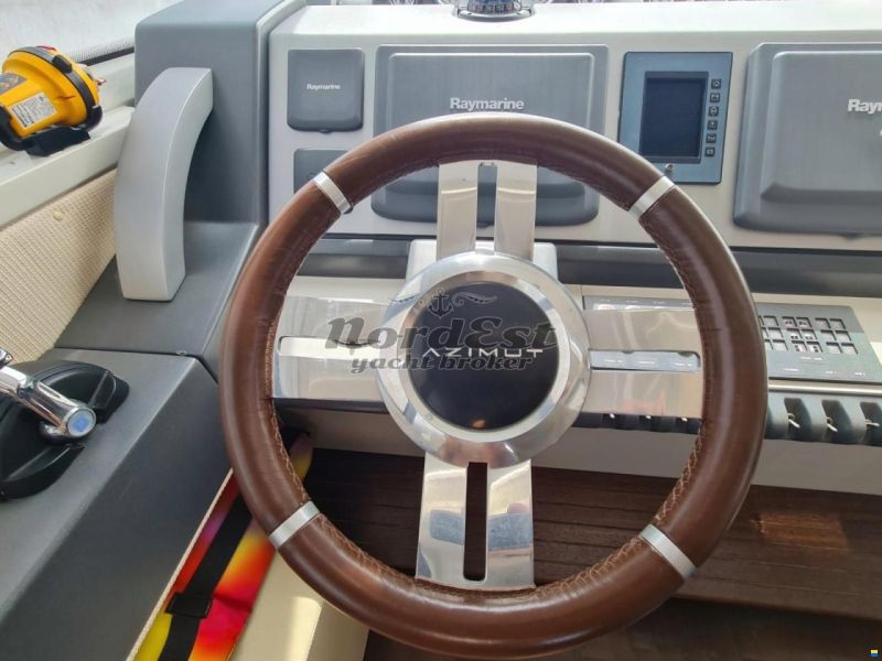 Azimut 62S