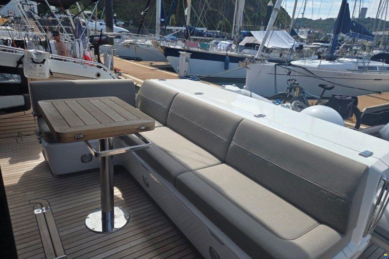 Galeon 440 Fly
