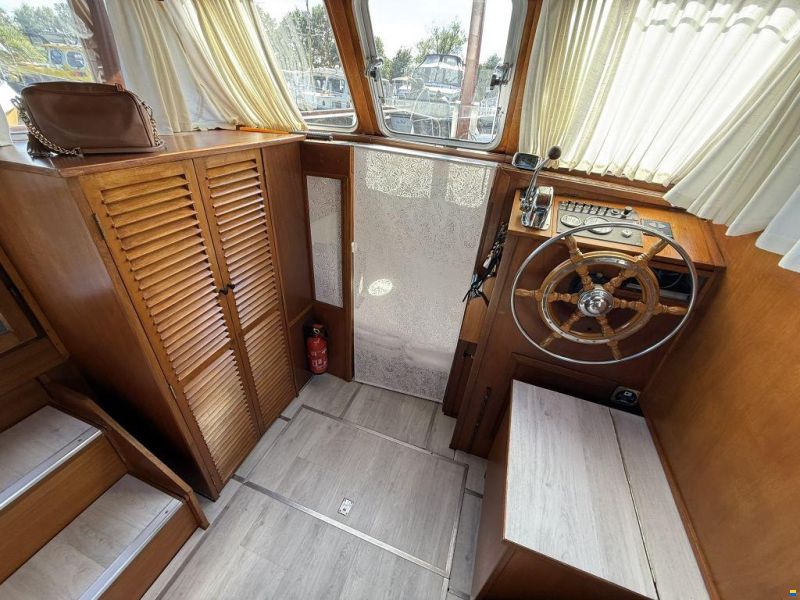 Heckkruiser 1030