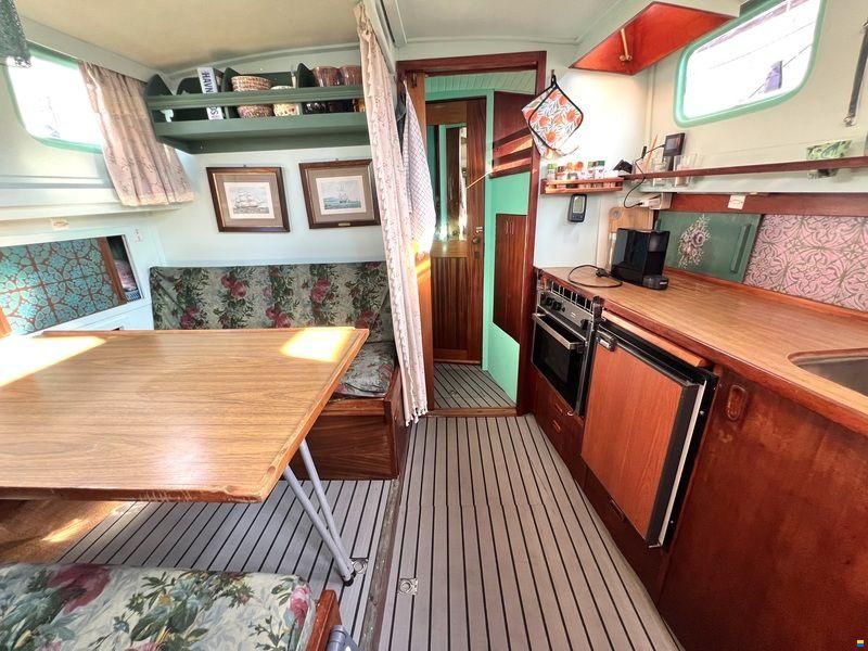 Nauticat 33
