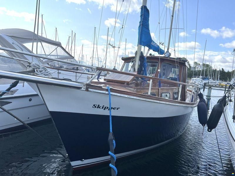 Nauticat 33