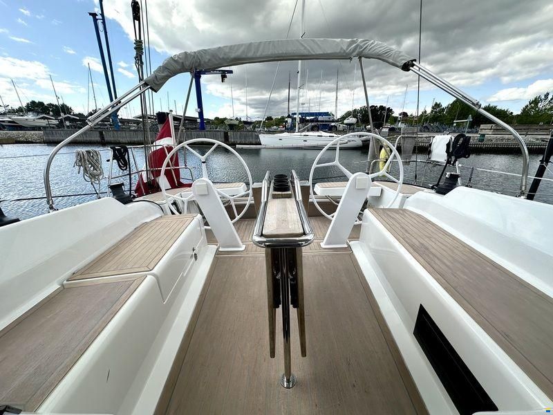 Hanse 418
