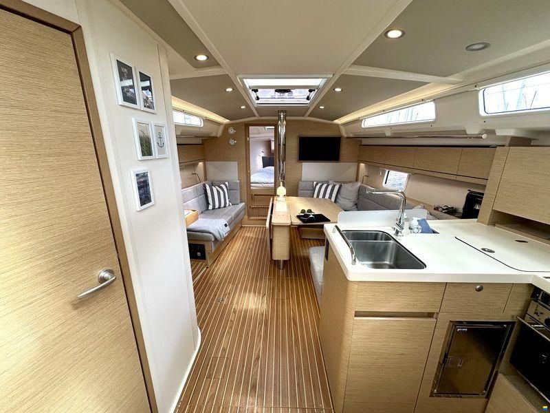 Hanse 418