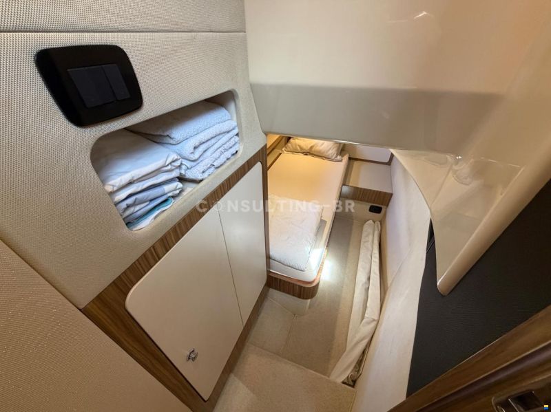 Azimut Magellano 43