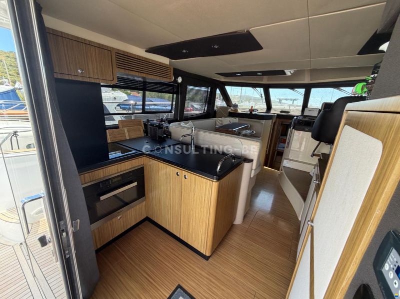 Azimut Magellano 43