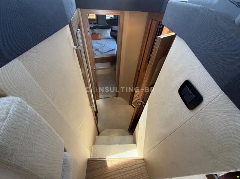 Azimut Magellano 43