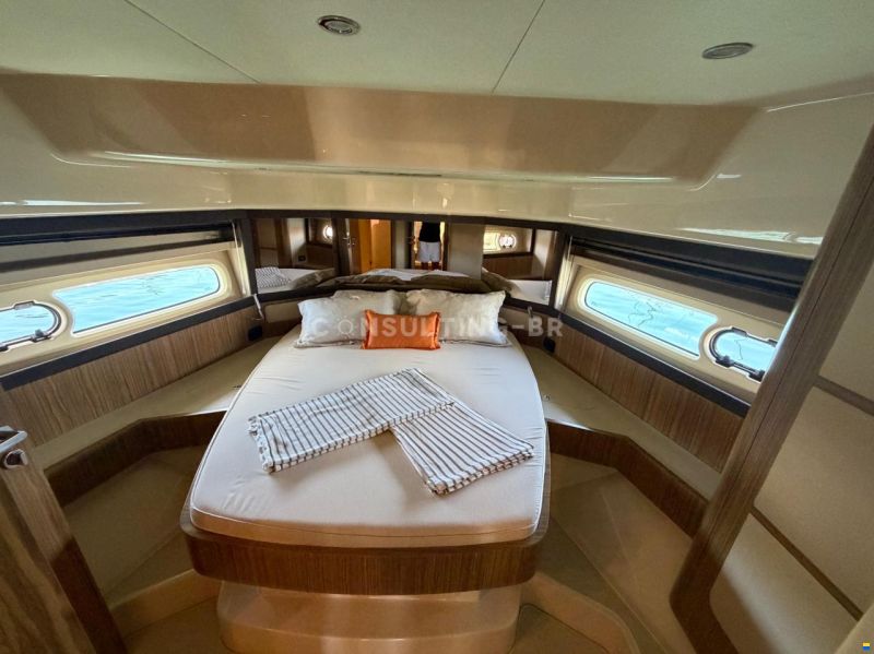 Azimut Magellano 43