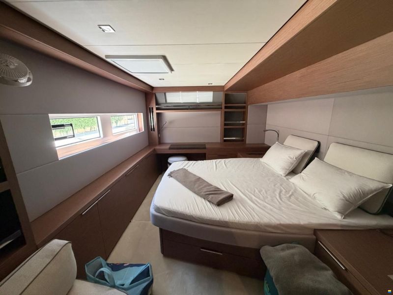 Lagoon 55