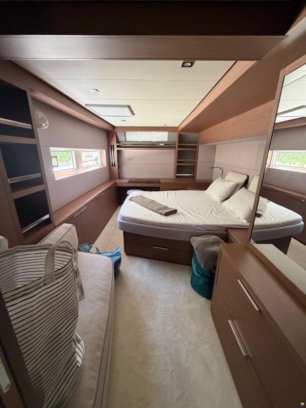 Lagoon 55