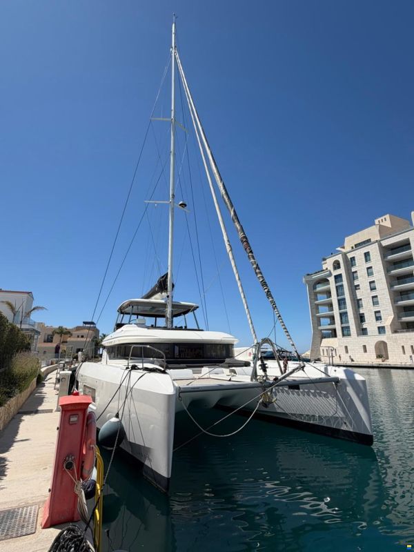 Lagoon 55