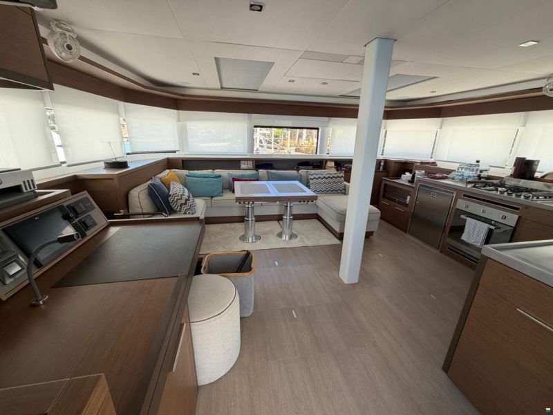 Lagoon 55