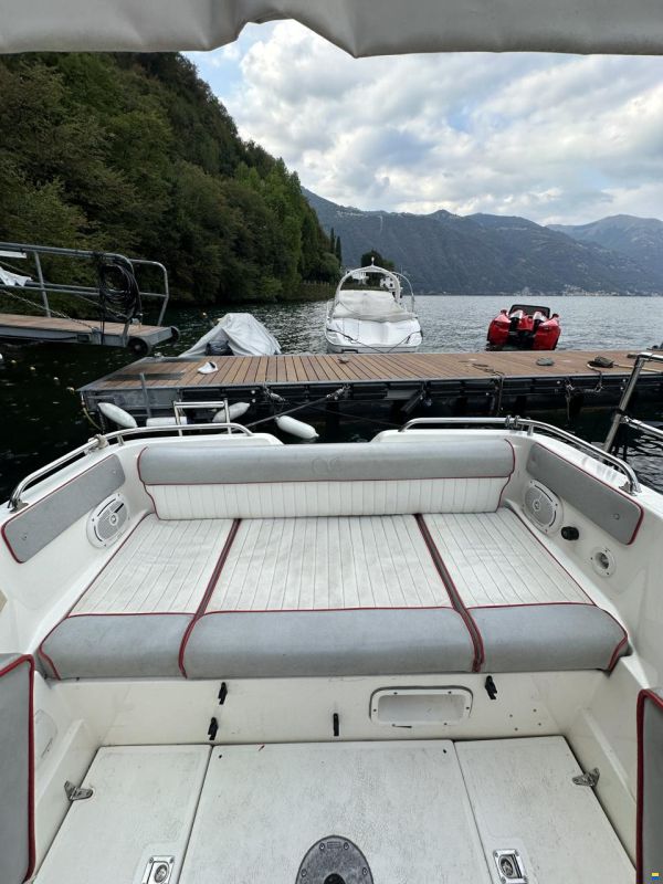 Sealine 200 S Cabin