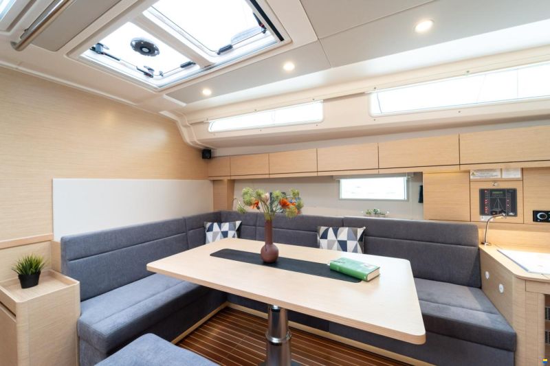 Hanse 508