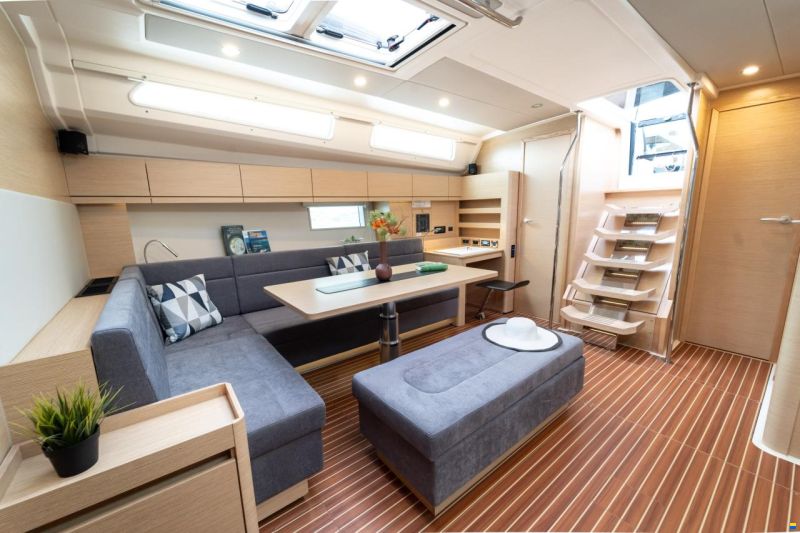 Hanse 508