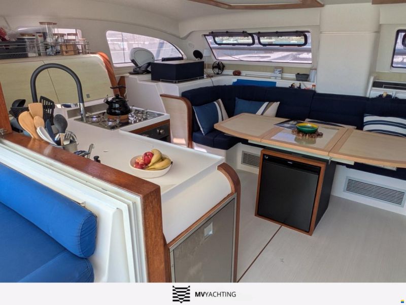 Catana 47