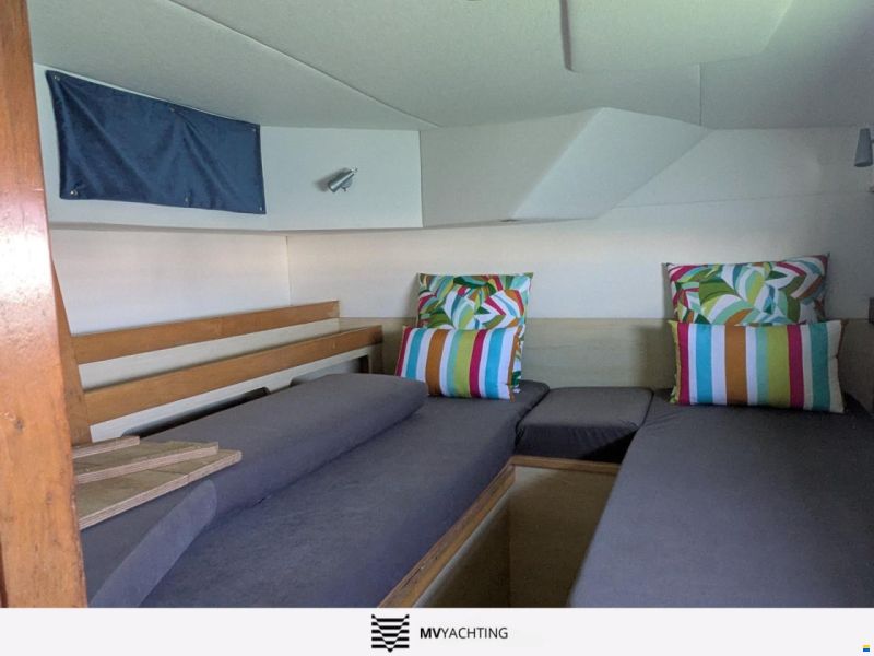 Catana 47