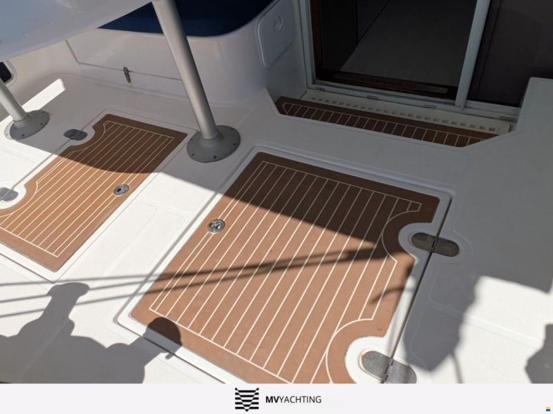 Catana 47
