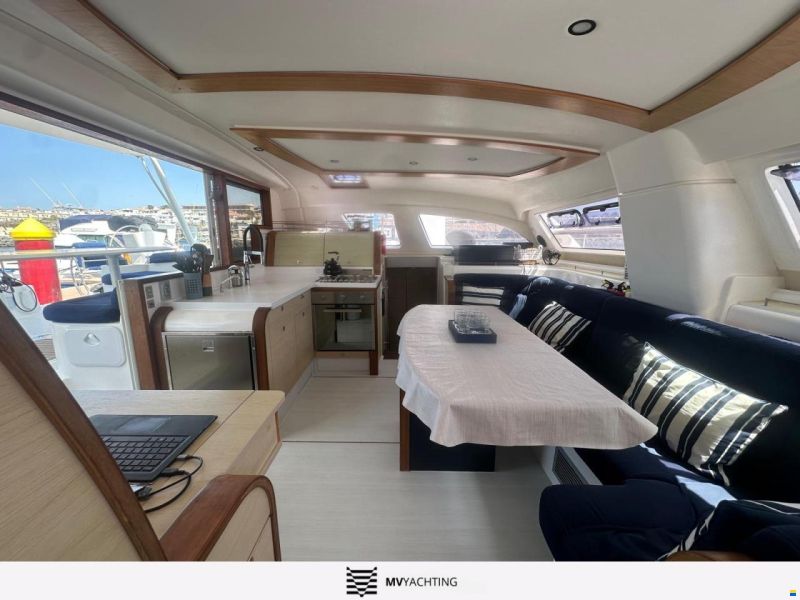 Catana 47