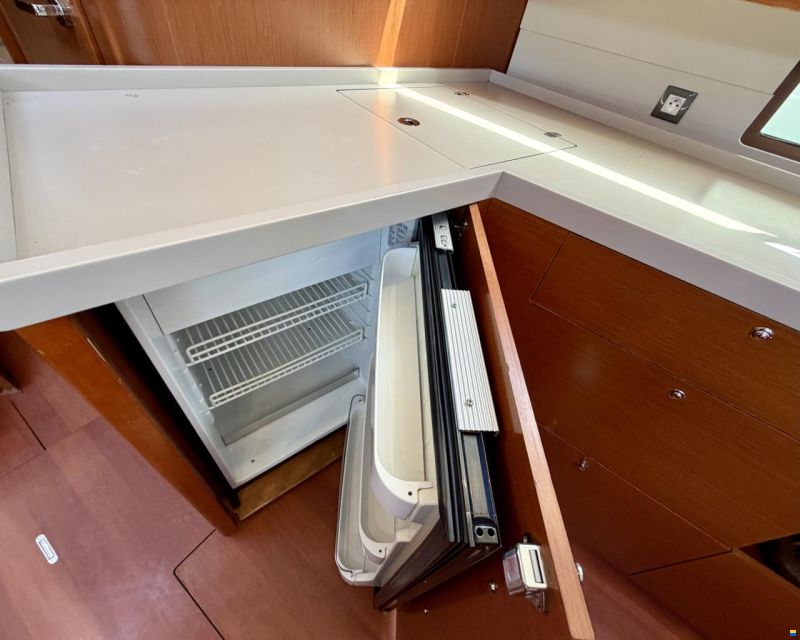 Beneteau Oceanis 46.1