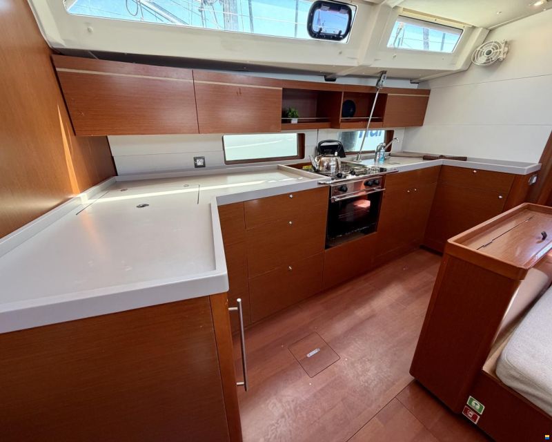 Beneteau Oceanis 46.1